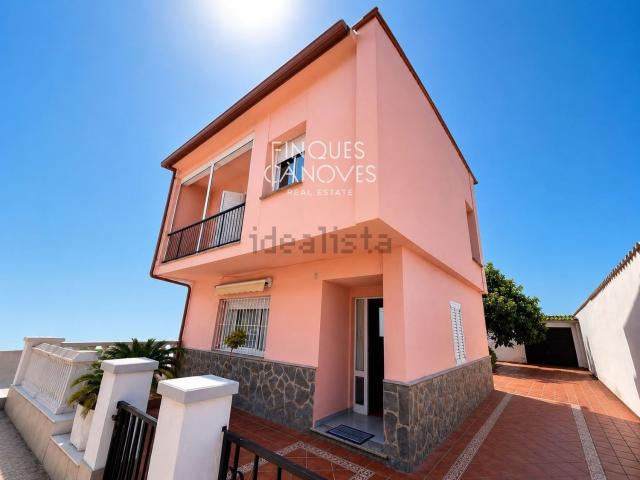 Chalet, Bescanó