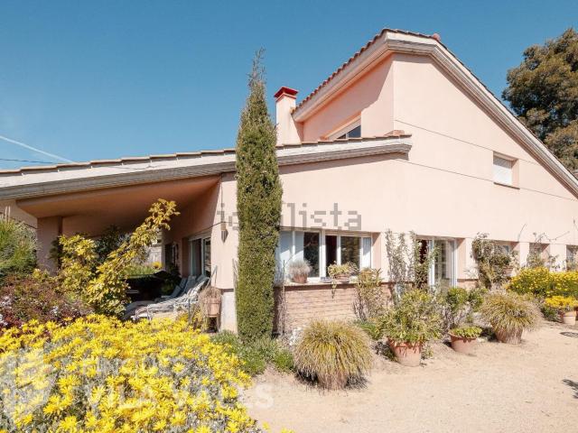 Chalet, Bigues i Riells