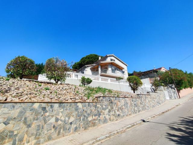 Chalet, Bigues i Riells