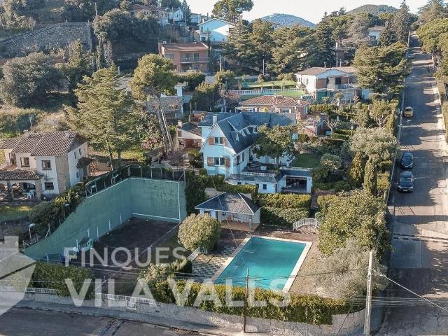 Chalet, Bigues i Riells