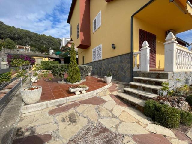 Chalet, Bigues i Riells