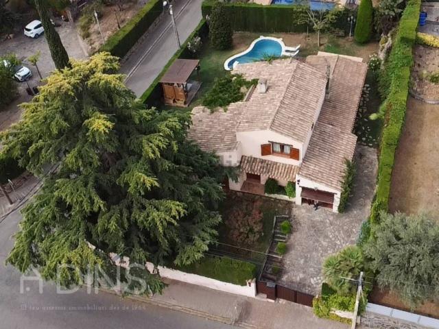 Chalet, Bigues i Riells
