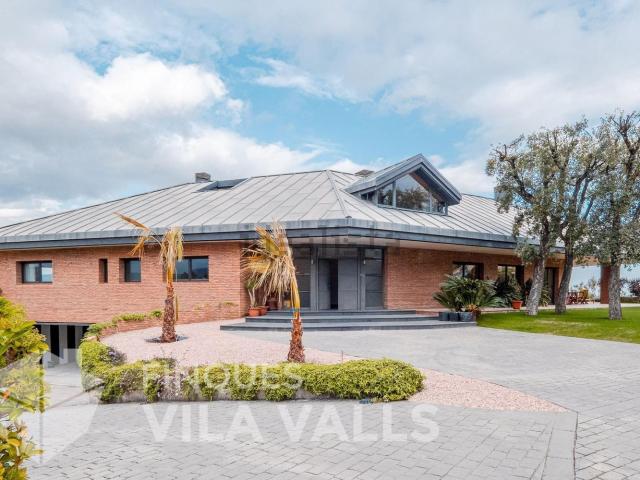 Chalet, Bigues i Riells