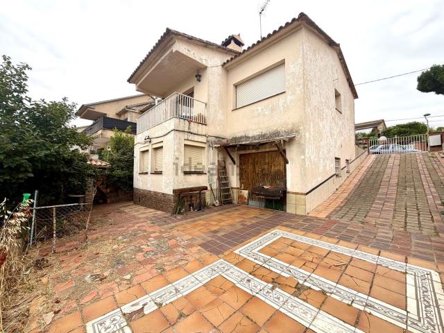 Chalet, Bigues i Riells