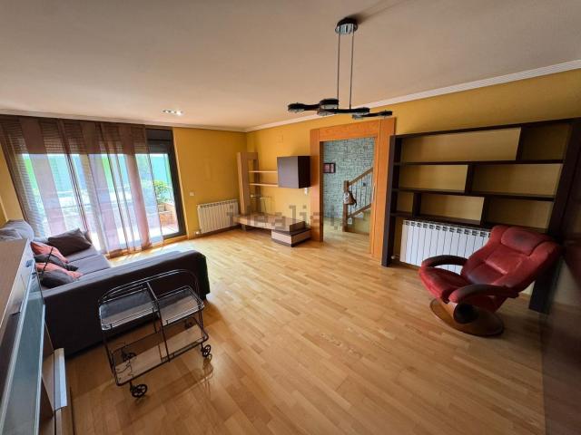Chalet, Binéfar