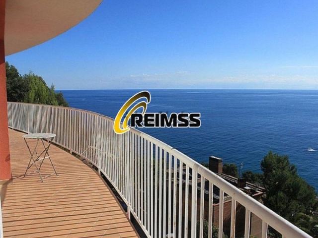 Chalet, Blanes