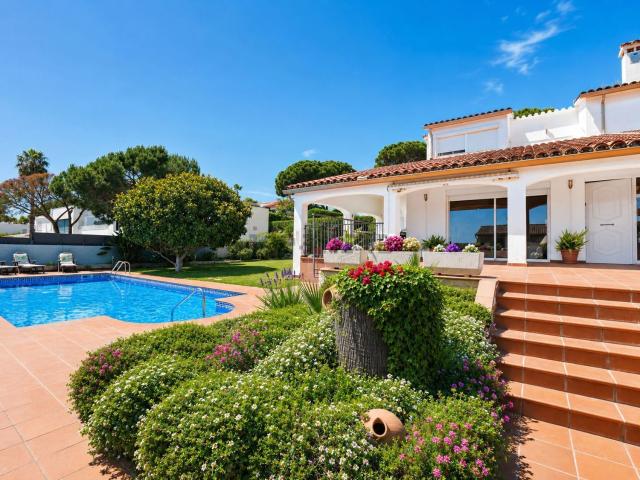 Chalet, Blanes