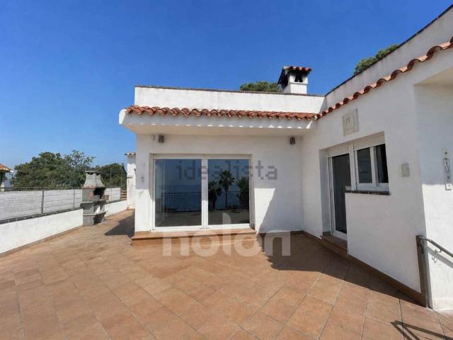 Chalet, Blanes
