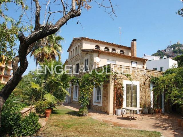 Chalet, Blanes