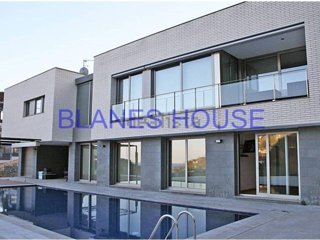 Chalet, Blanes