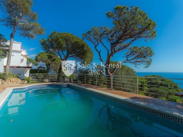 Chalet, Blanes