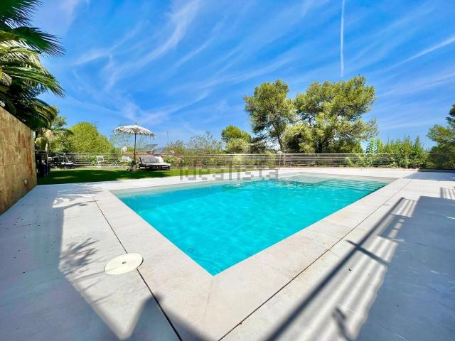 Chalet, Blanes