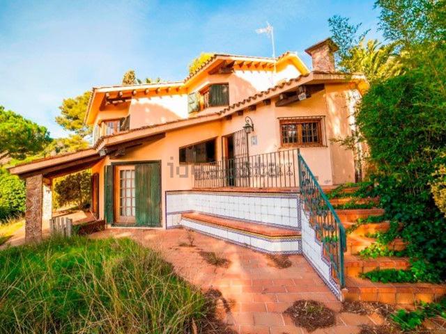 Chalet, Blanes
