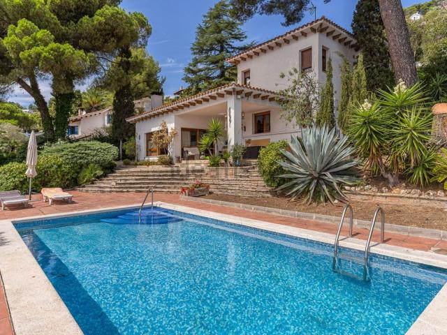 Chalet, Blanes