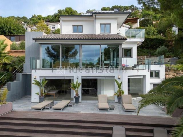 Chalet, Blanes