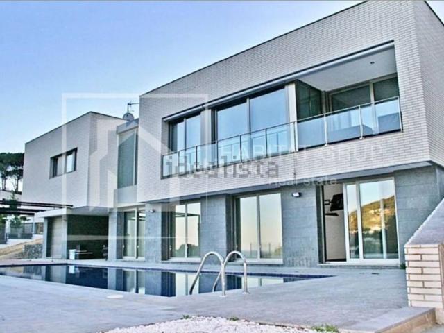Chalet, Blanes