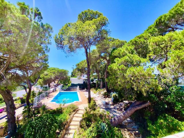 Chalet, Blanes