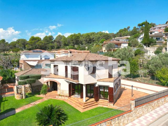 Chalet, Blanes