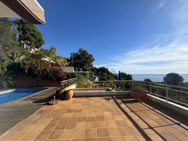Chalet, Blanes