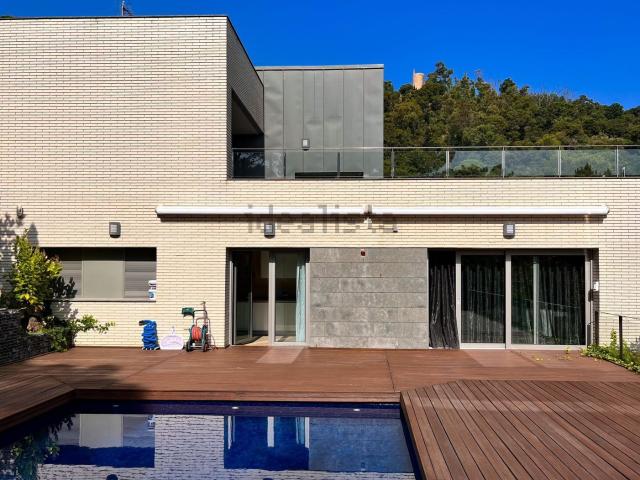 Chalet, Blanes