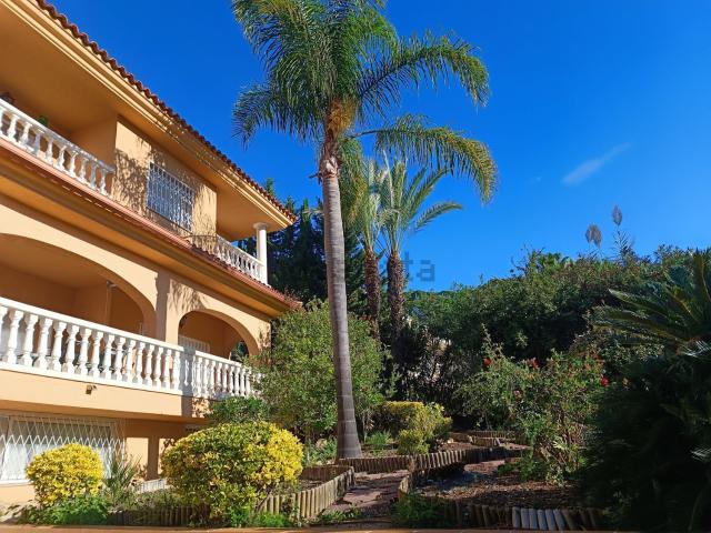 Chalet, Blanes