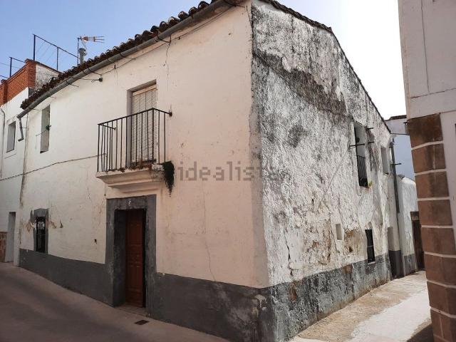 Chalet, Brozas