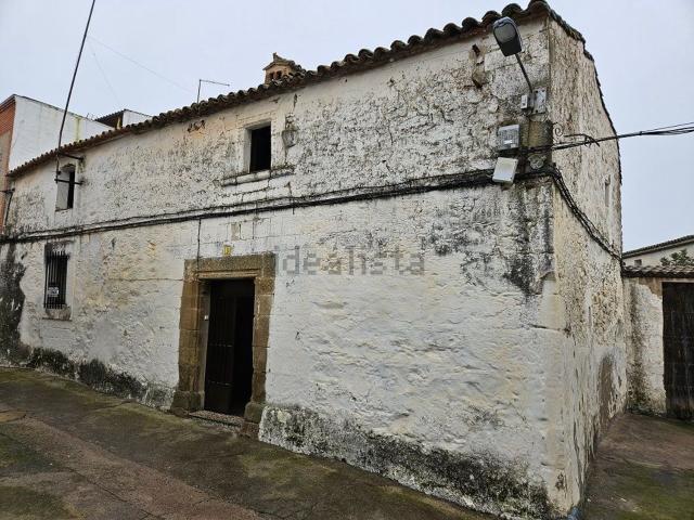 Chalet, Brozas