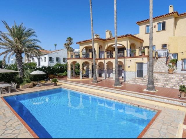 Chalet, Buenas Noches, Estepona