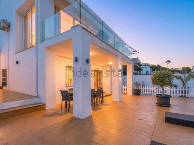 Chalet, Buenas Noches, Estepona