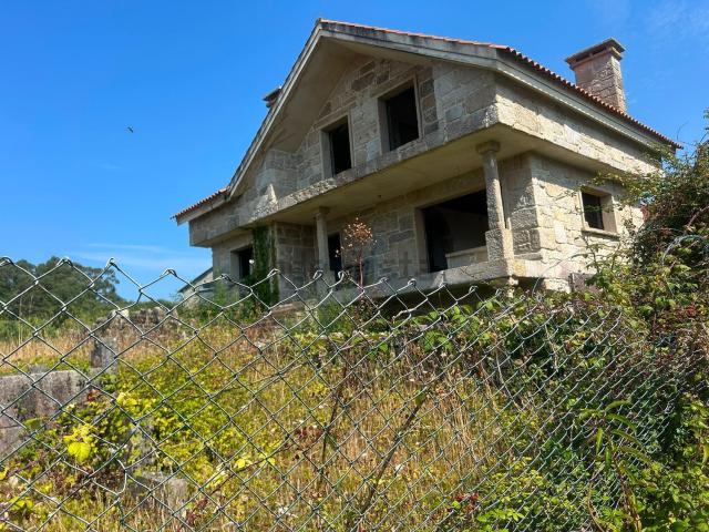 Chalet, Bueu