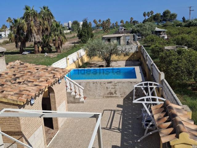 Chalet, Burriana