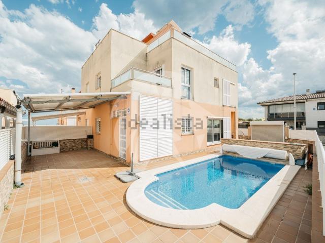 Chalet, Burriana