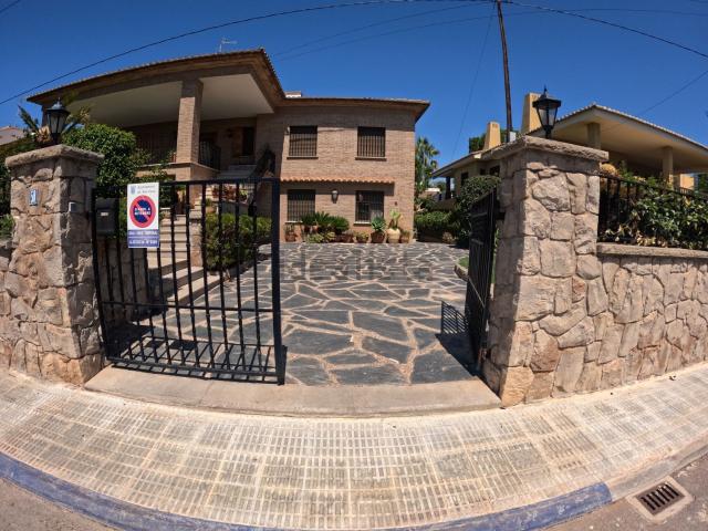 Chalet, Burriana