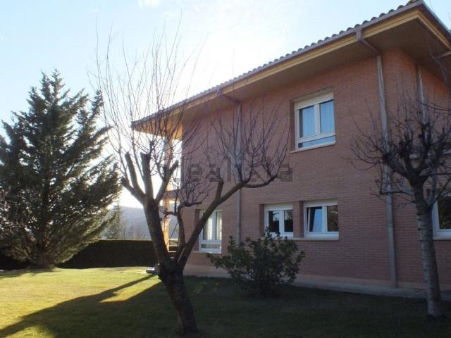 Chalet, Golmayo