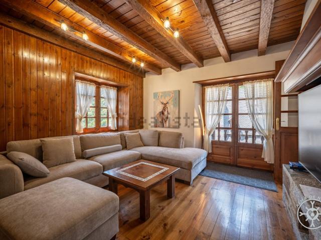 Chalet, Garòs
