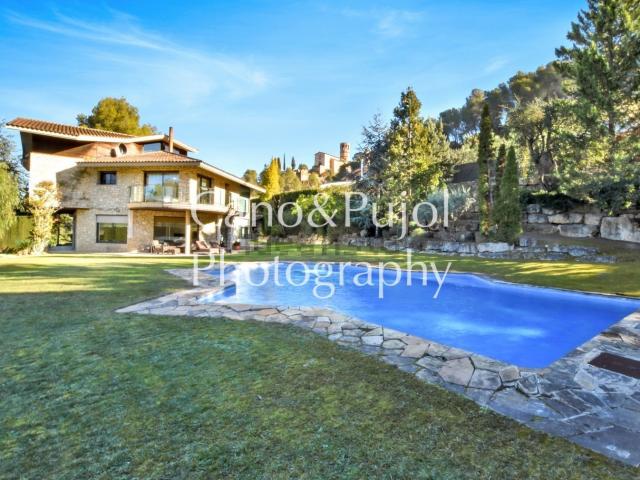 Chalet, Gelida