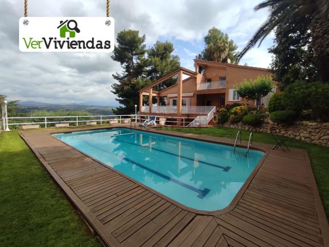 Chalet, Gelida