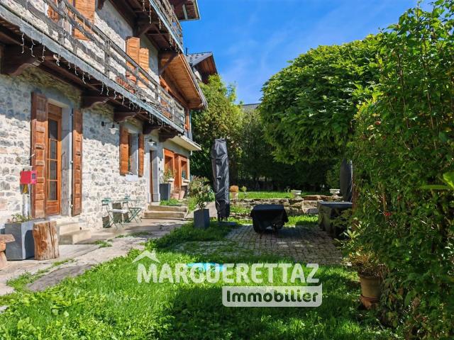 Chalet gîte 17 pièces à Verchaix 547m² Verchaix