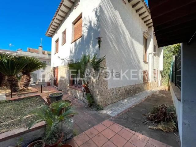 Chalet, Girona