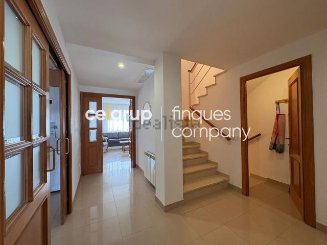 Chalet, Girona