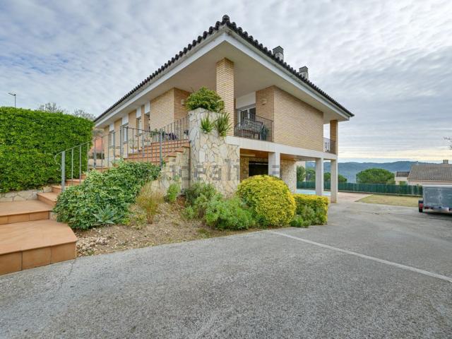 Chalet, Girona