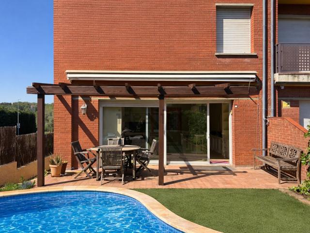 Chalet, Girona
