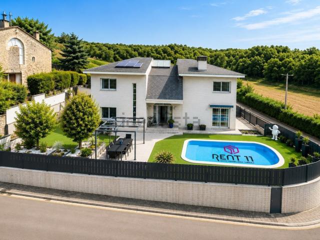 Chalet, Girona