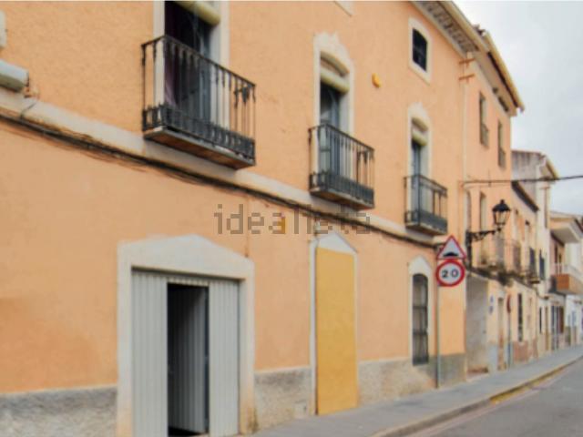 Chalet, Guadahortuna