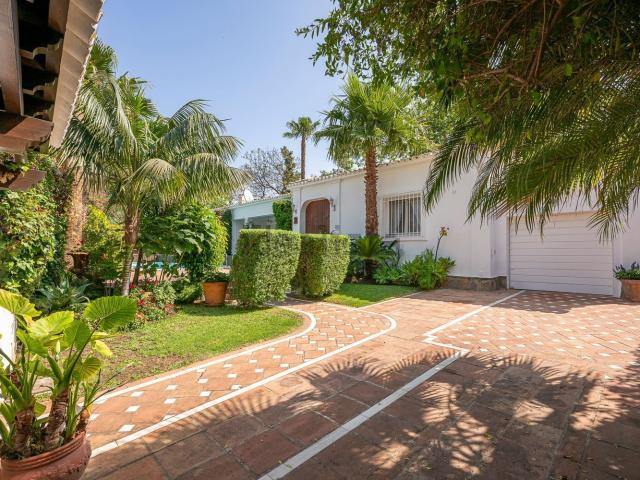 Chalet, Guadalmina Alta, Marbella