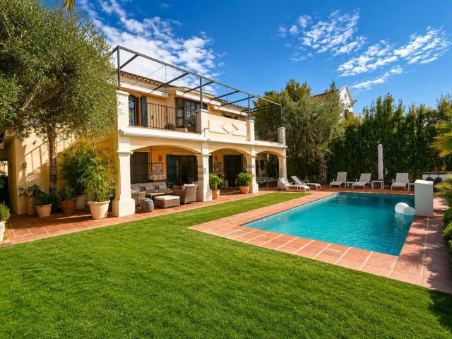 Chalet, Guadalmina Alta, Marbella