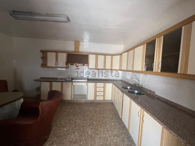 Chalet, Guadix