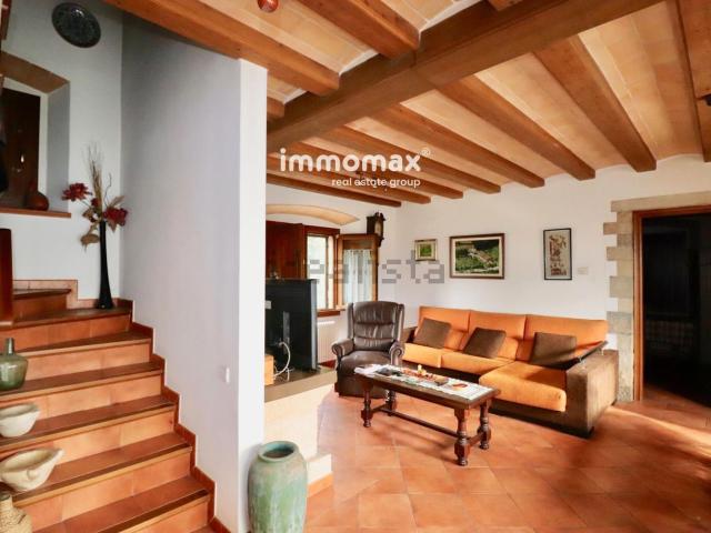 Chalet, Gualba