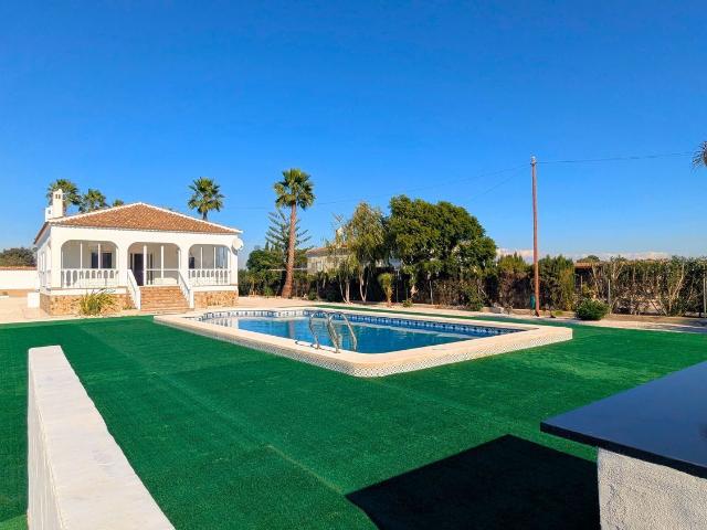 Chalet, Dolores