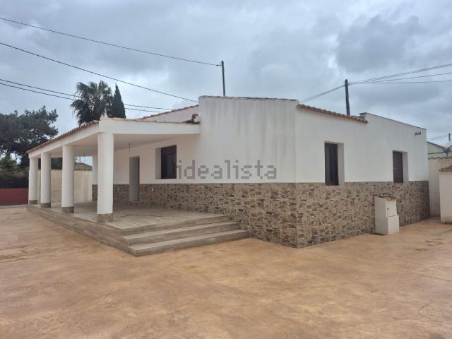 Chalet, Dolores